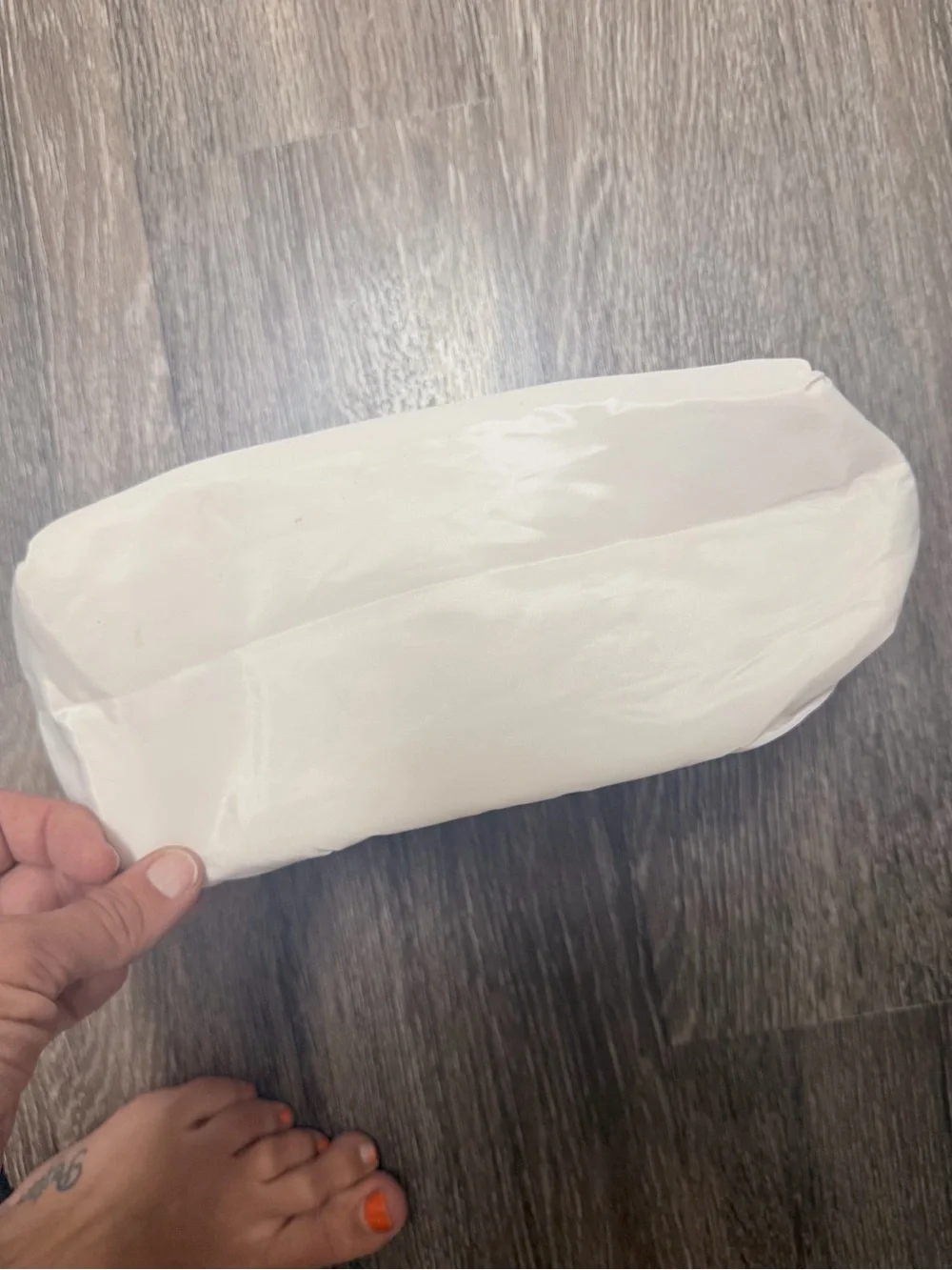 🌸 MAELYS White Quilted Cosmetic Pouch